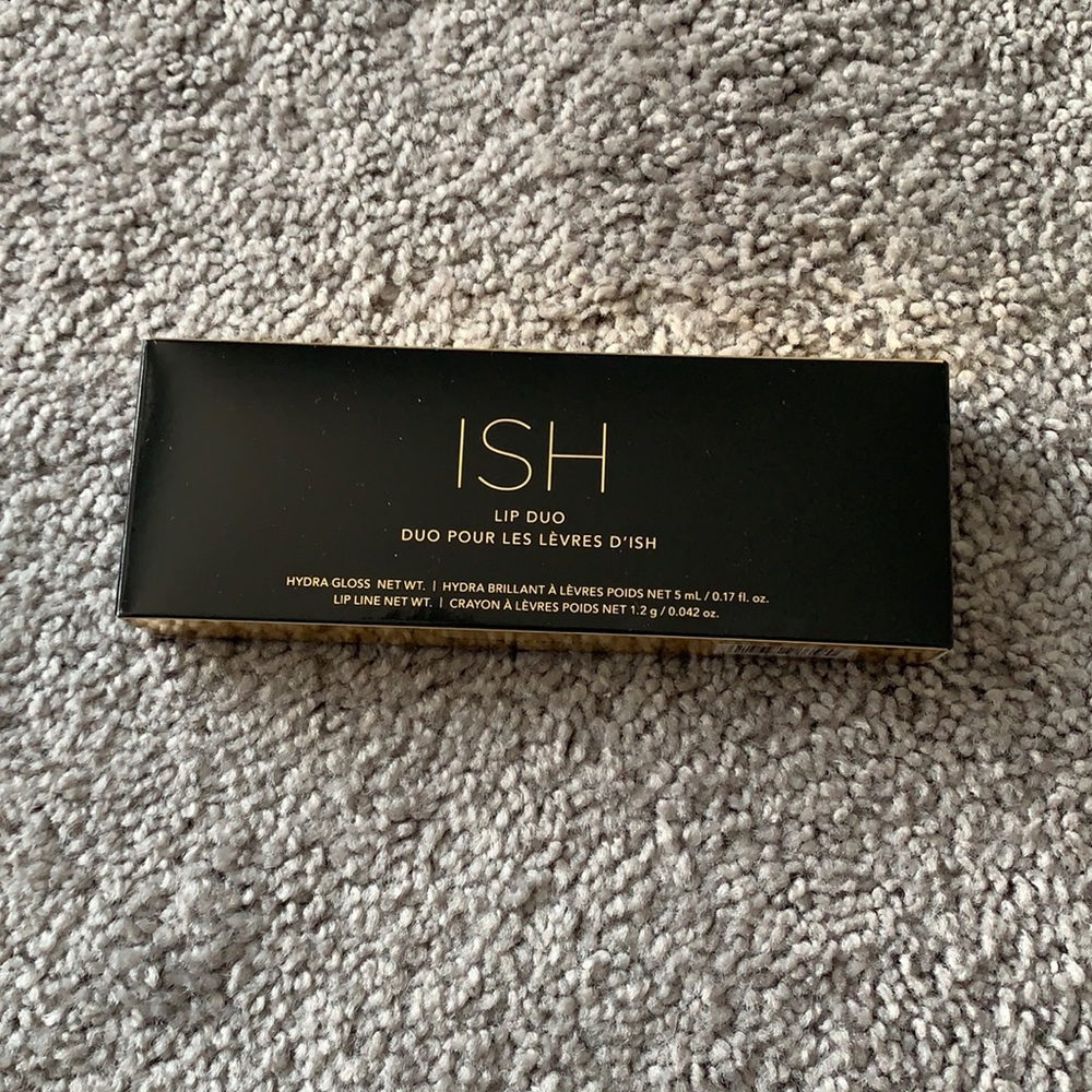 Ish lip duo